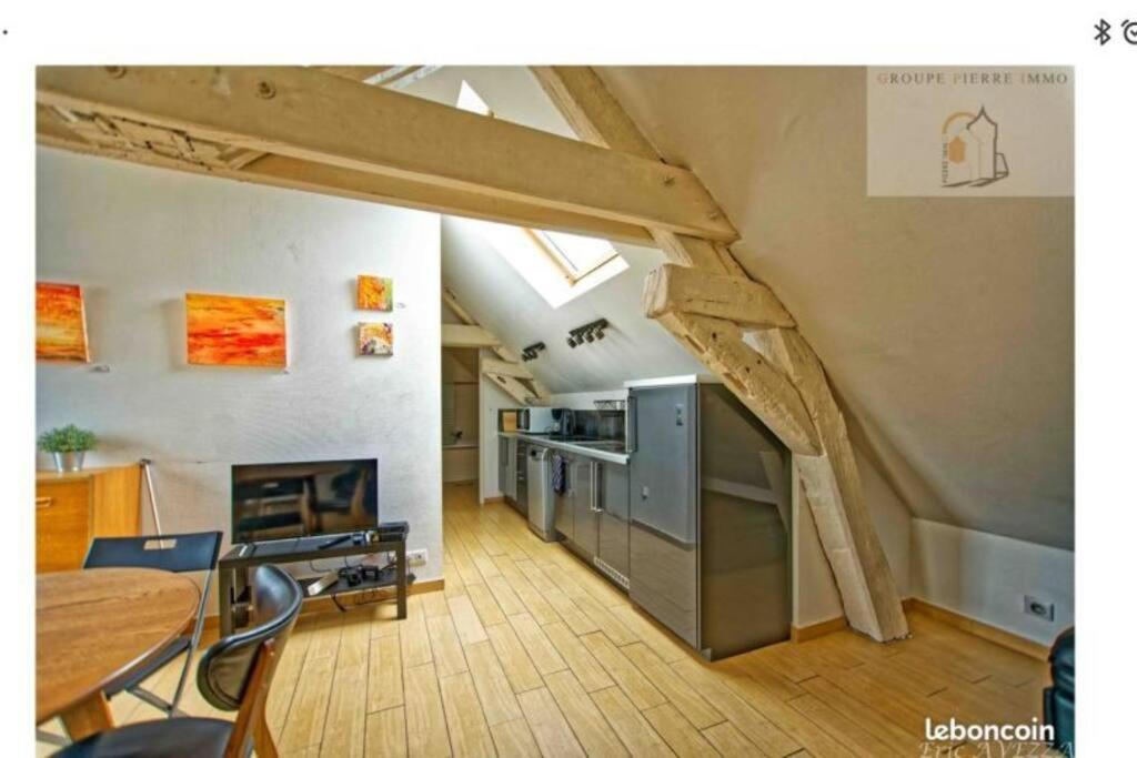 Orleans Appartement 2 Chambres Avec Parking Ngoại thất bức ảnh