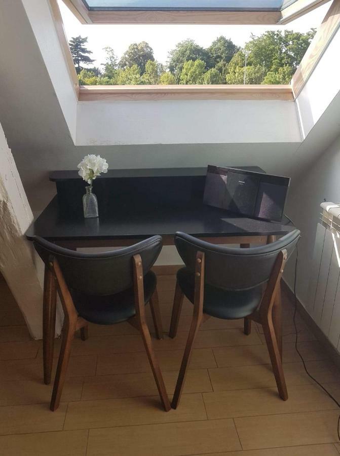 Orleans Appartement 2 Chambres Avec Parking Ngoại thất bức ảnh