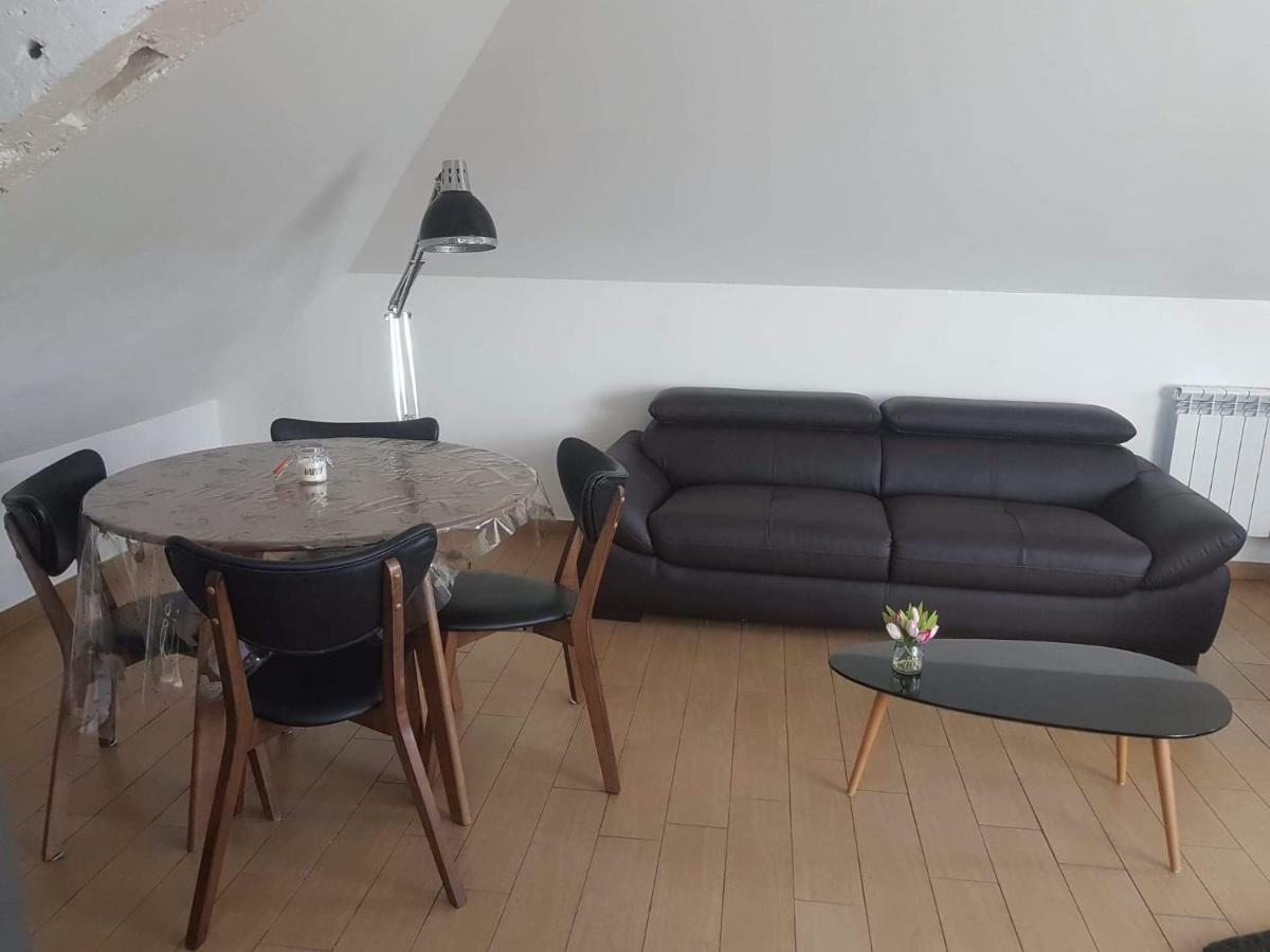Orleans Appartement 2 Chambres Avec Parking Ngoại thất bức ảnh